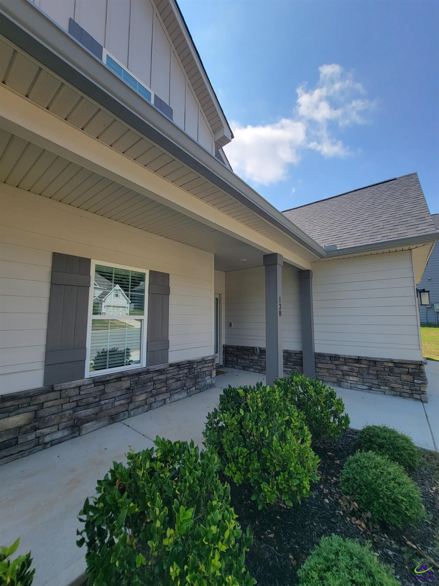 138 W River Cane Run