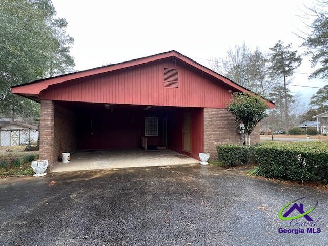 1726 Greenwood Circle