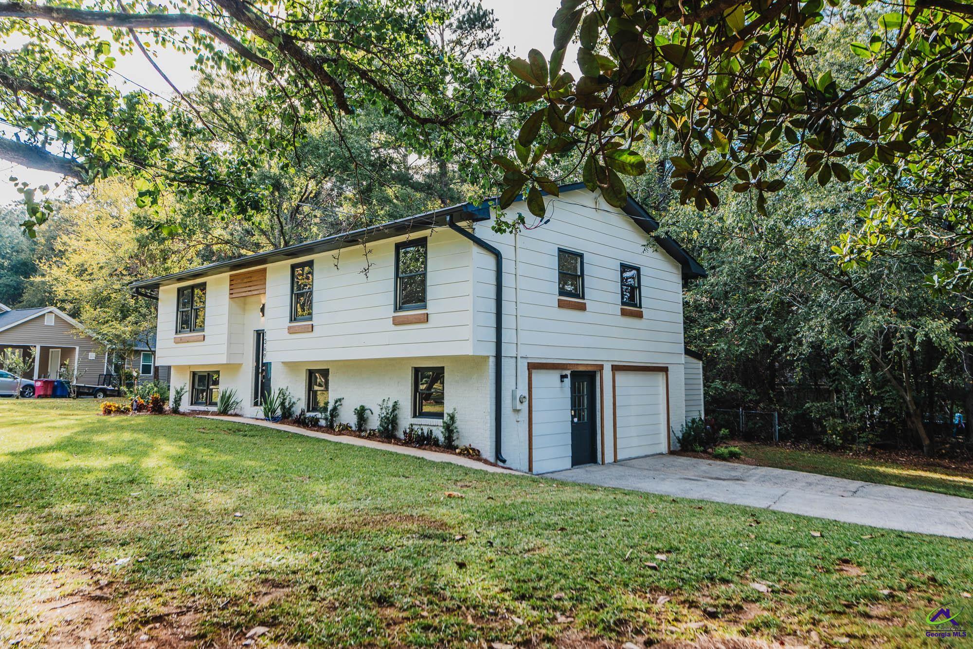 1369 King Arthur Drive