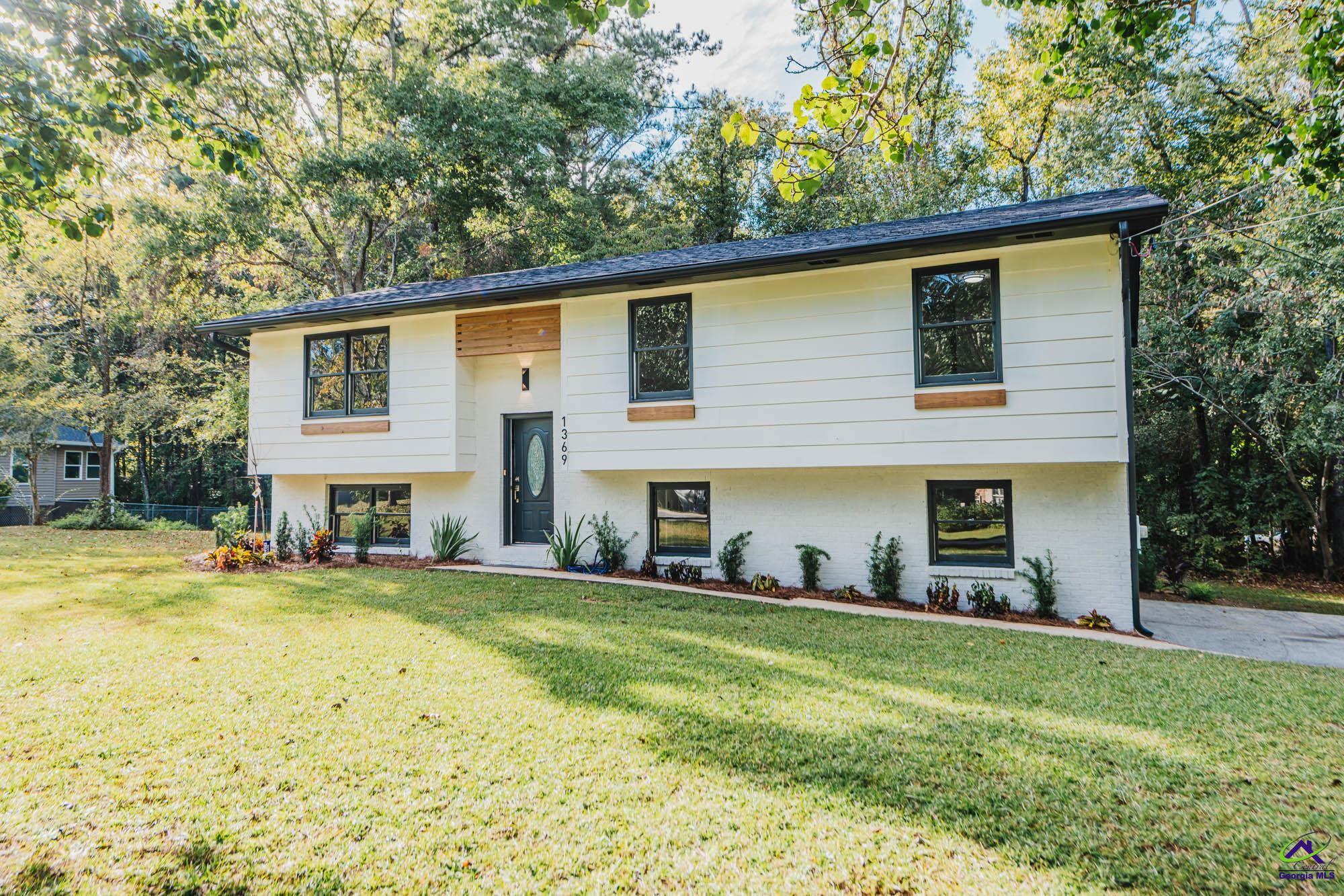 1369 King Arthur Drive