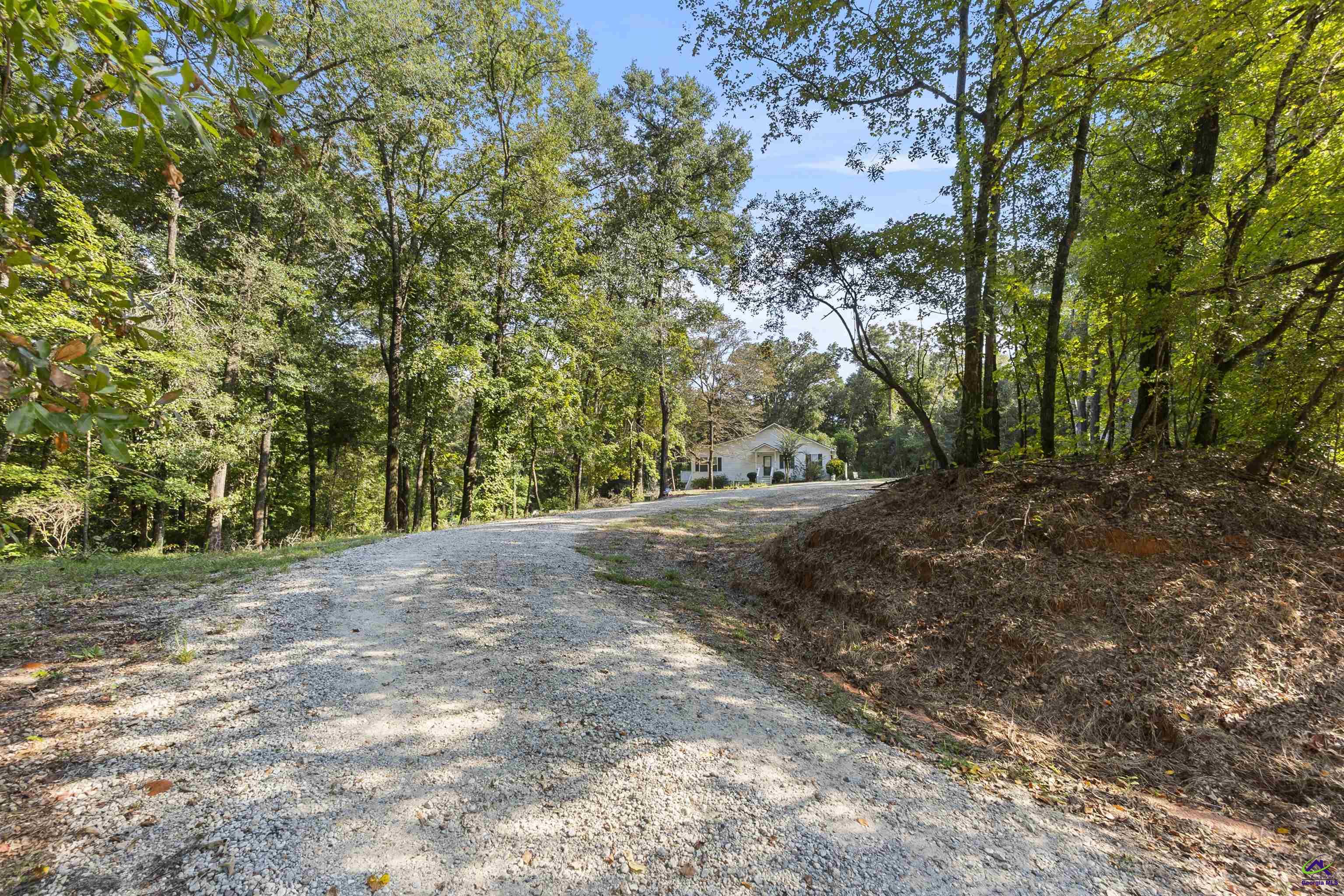 2360 Hwy 41 N