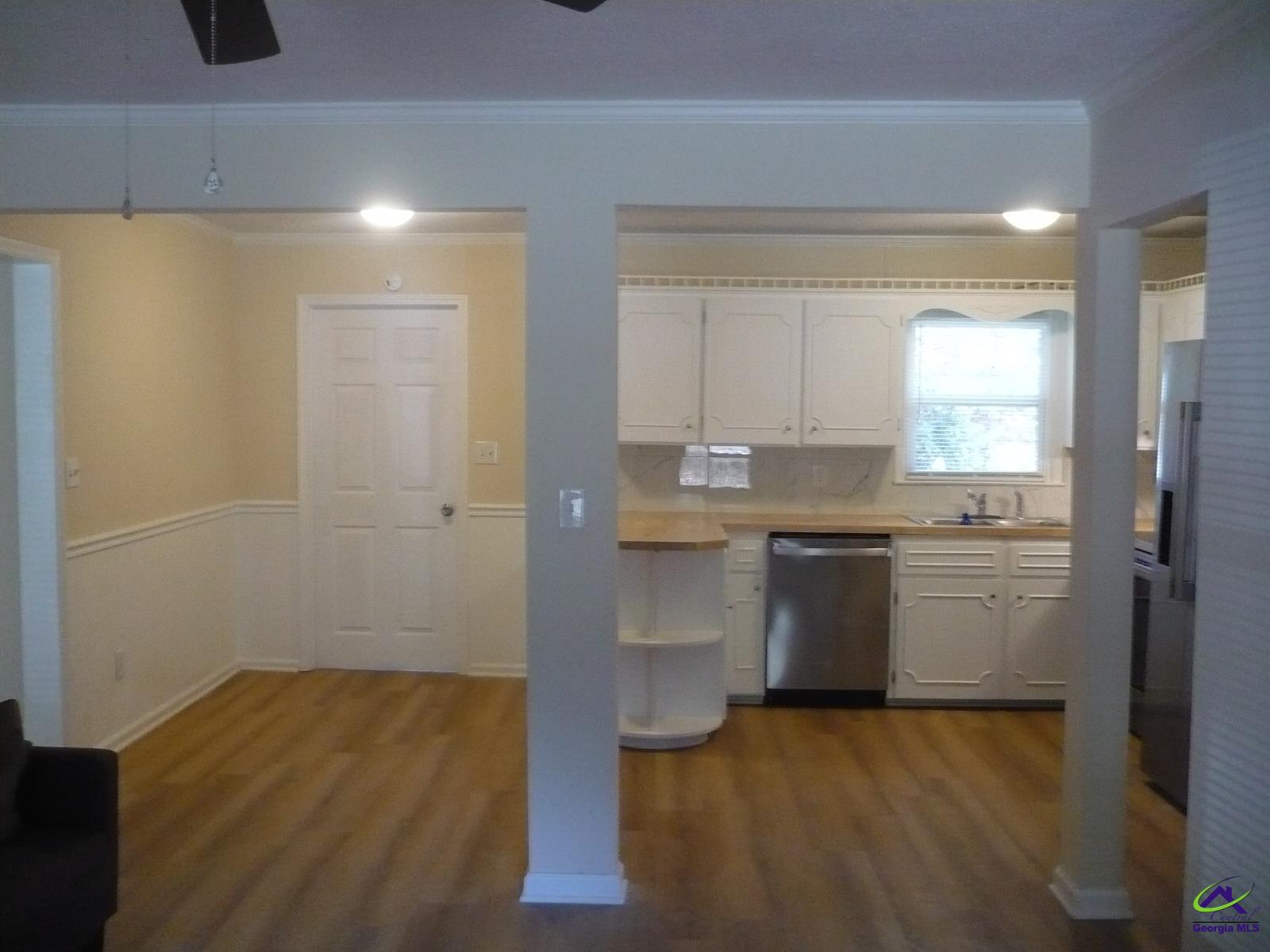 92 West Valley Drive