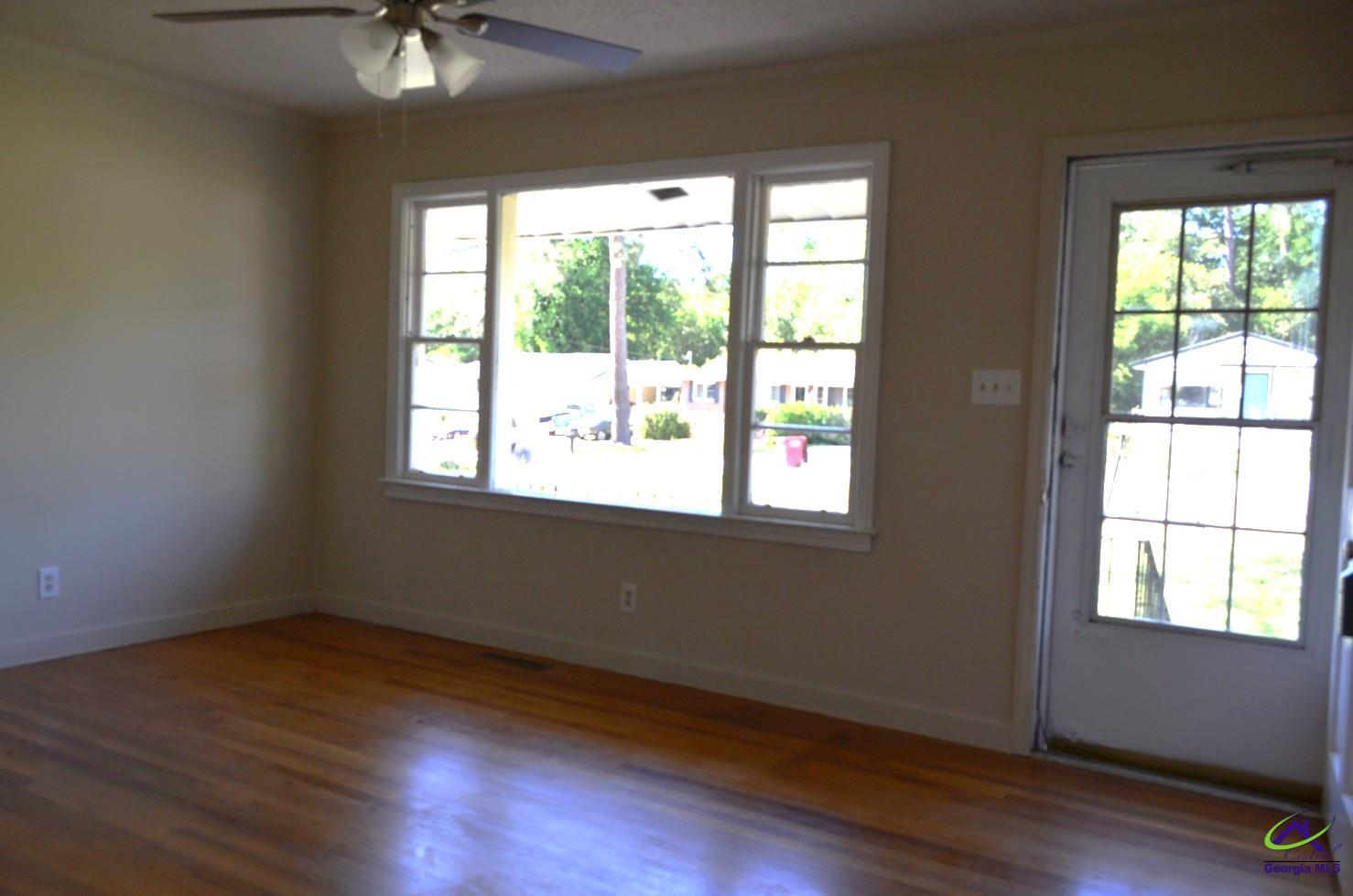 1524 Cambridge Drive