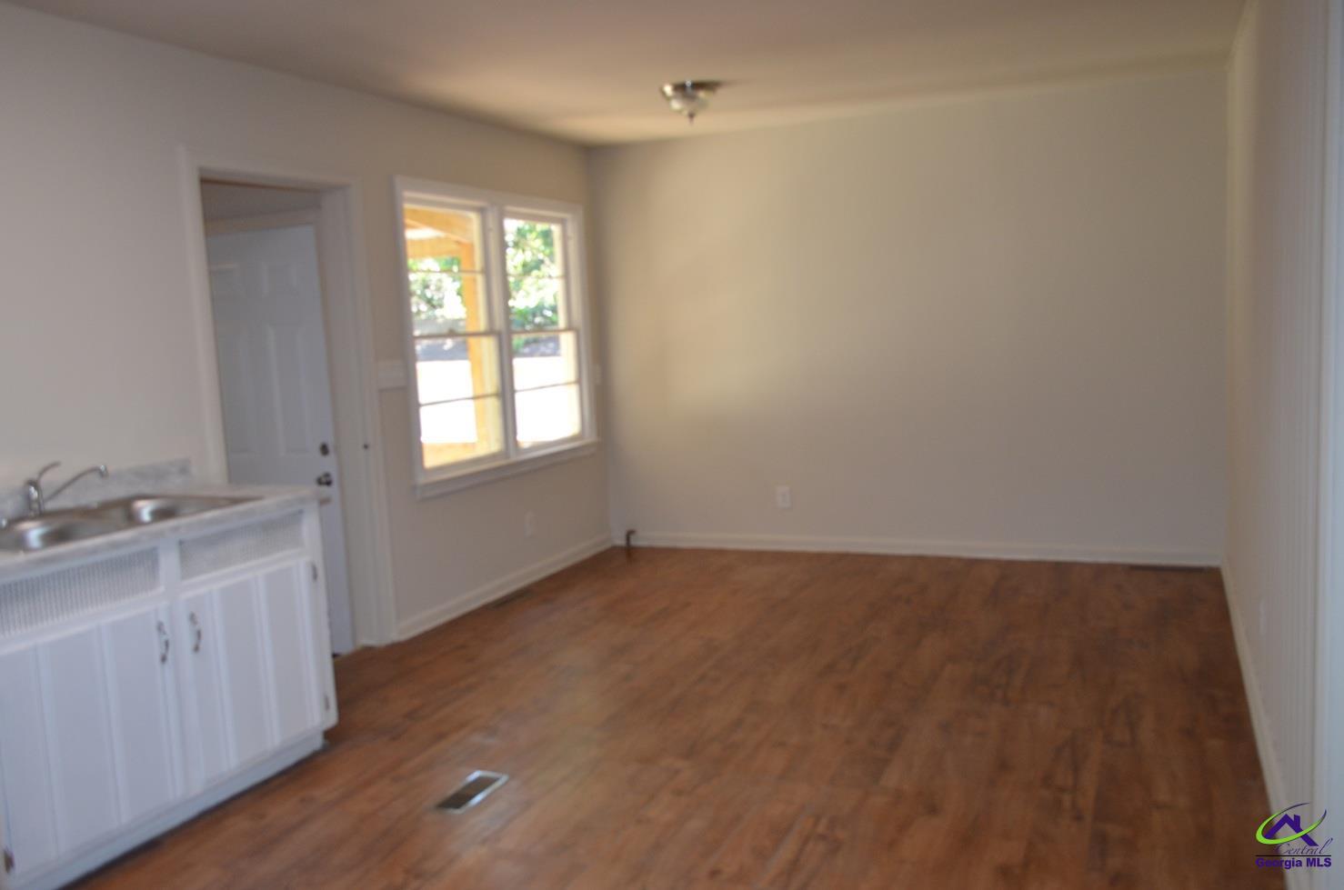 1524 Cambridge Drive