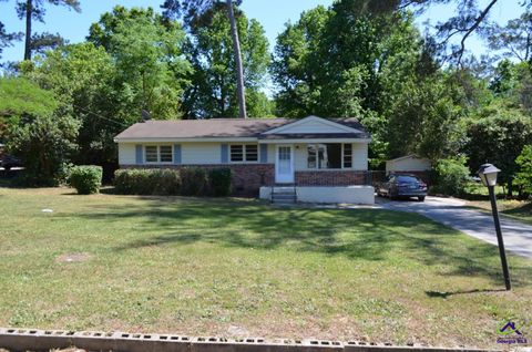 1524 Cambridge Drive Forsyth GA 31206