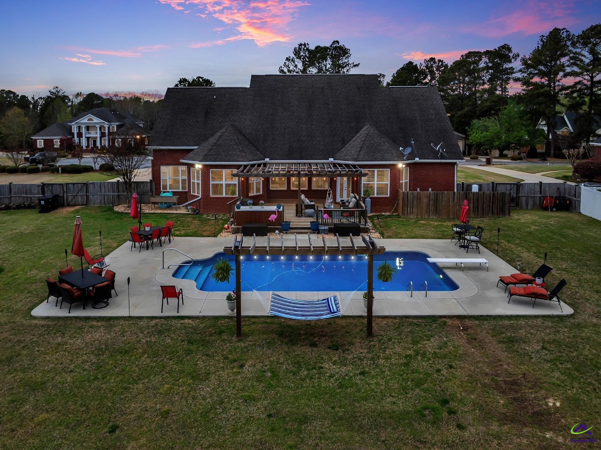 4 Willow Lake Drive