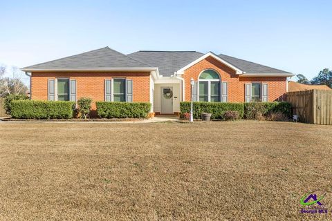 111 Chipper Street Bonaire GA 31005