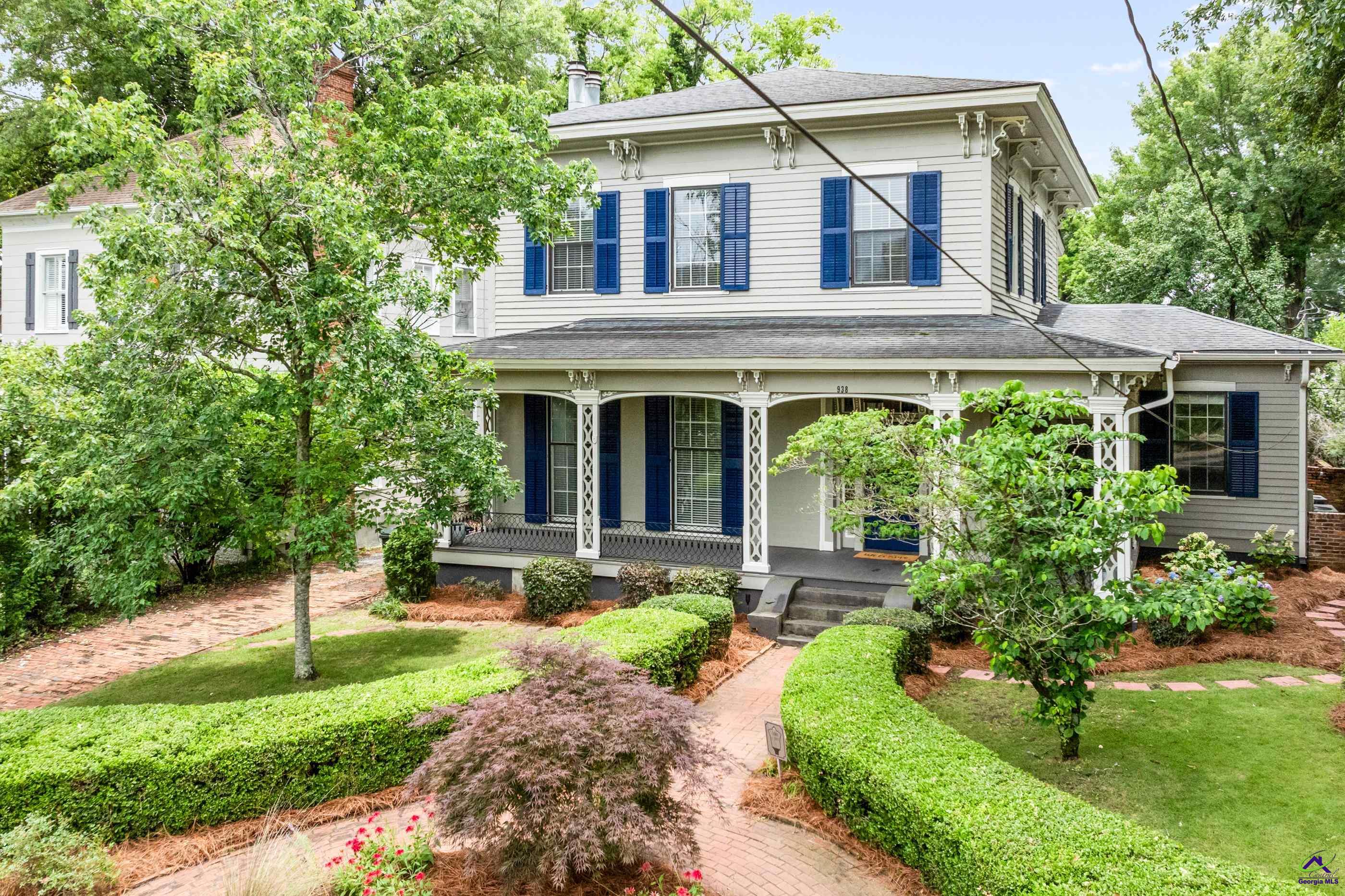 938 Park Place