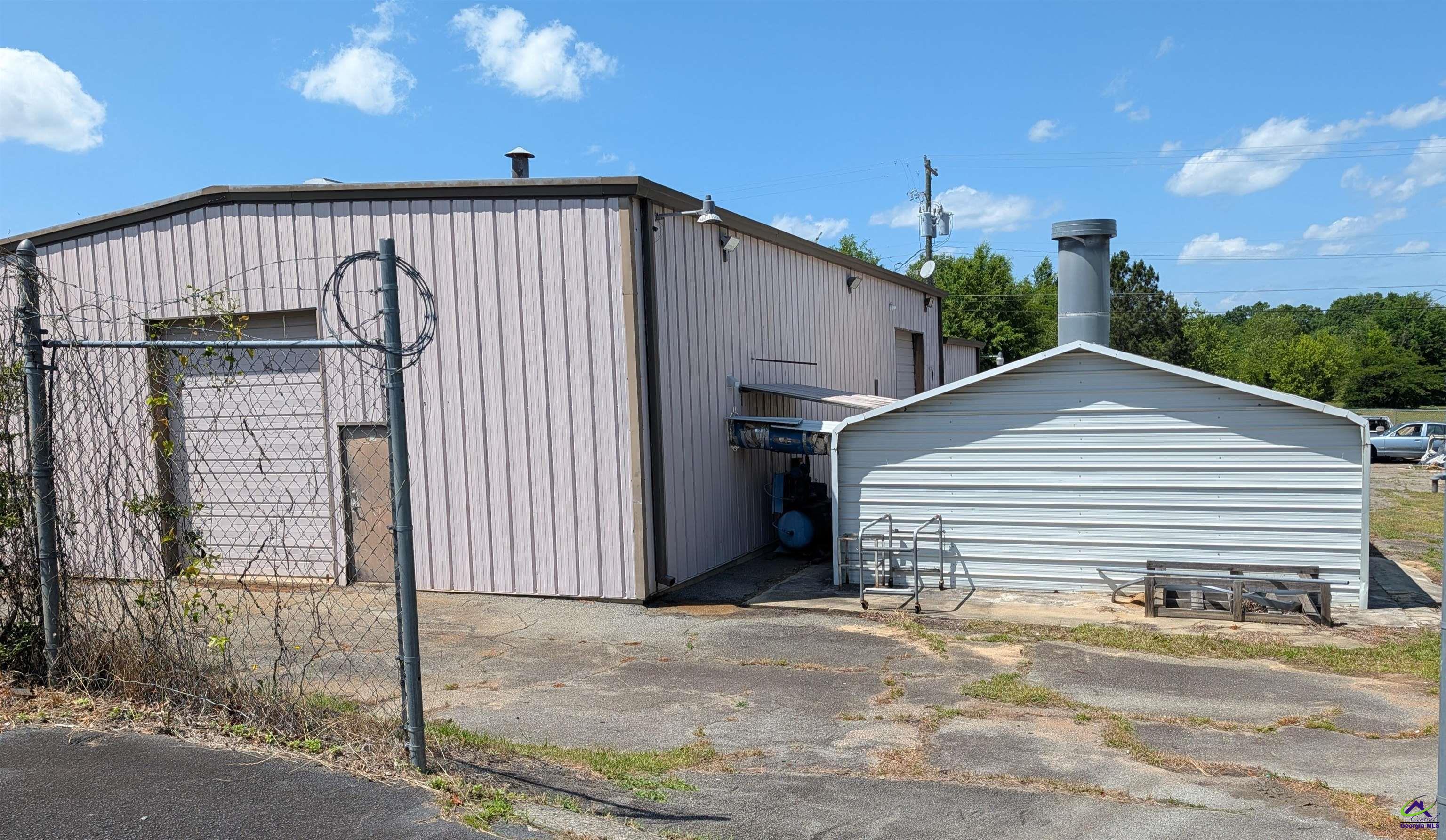 616 N. Davis Dr. Drive