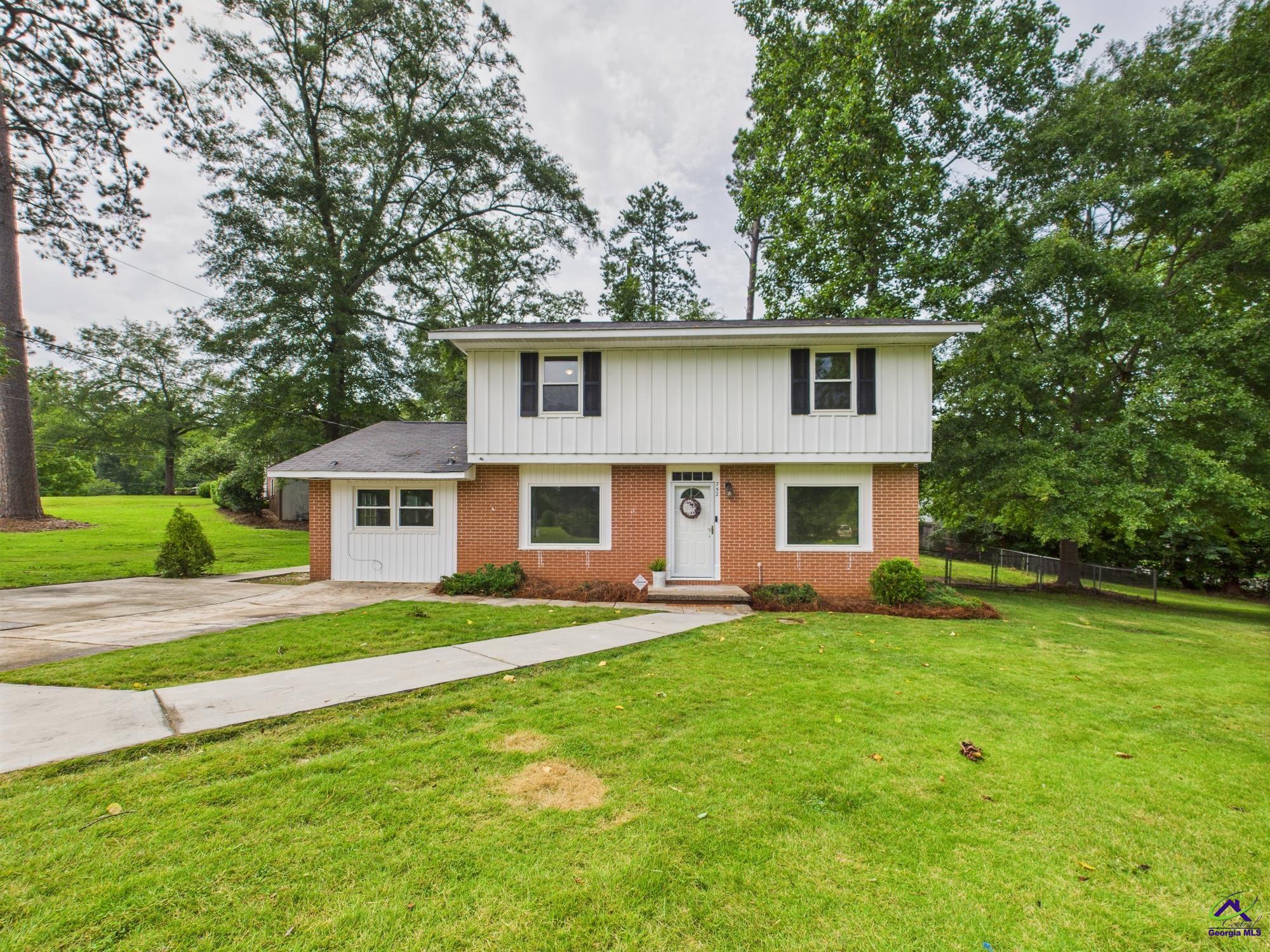 752 S Forest Lake Drive