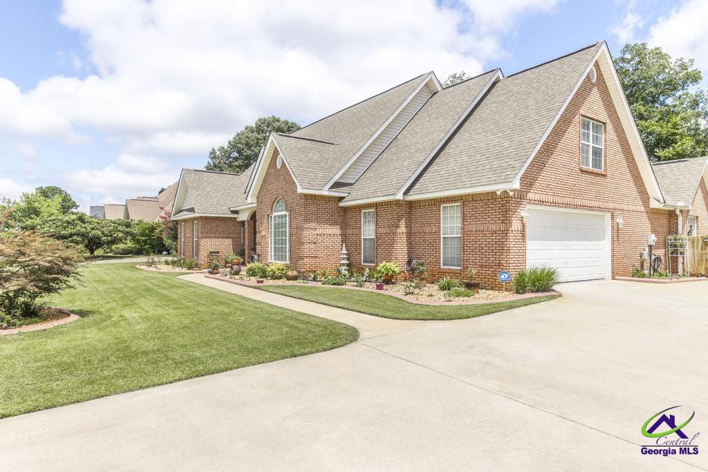 800 Bay Laurel Circle