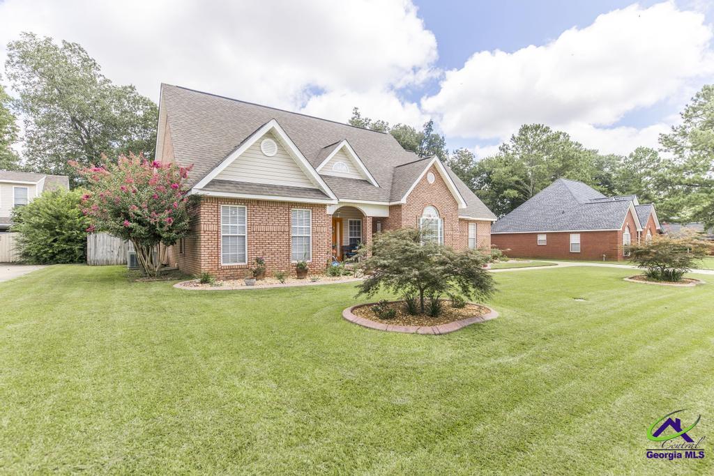 800 Bay Laurel Circle