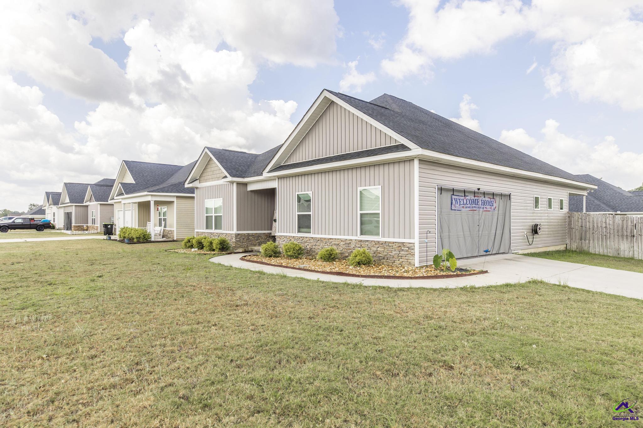 901 Adirondac Way