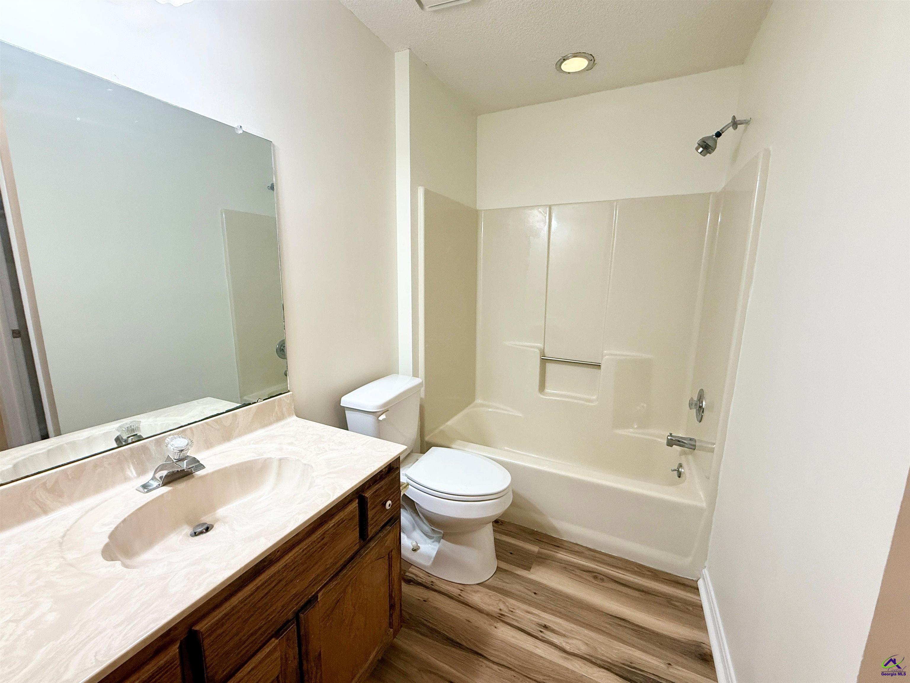 102 Williamsburg Avenue