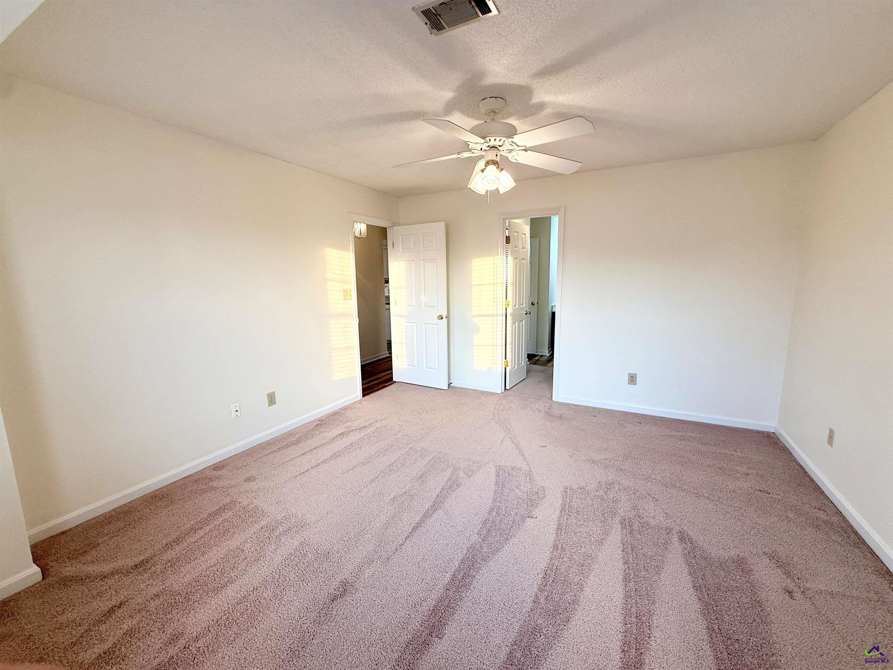 102 Williamsburg Avenue