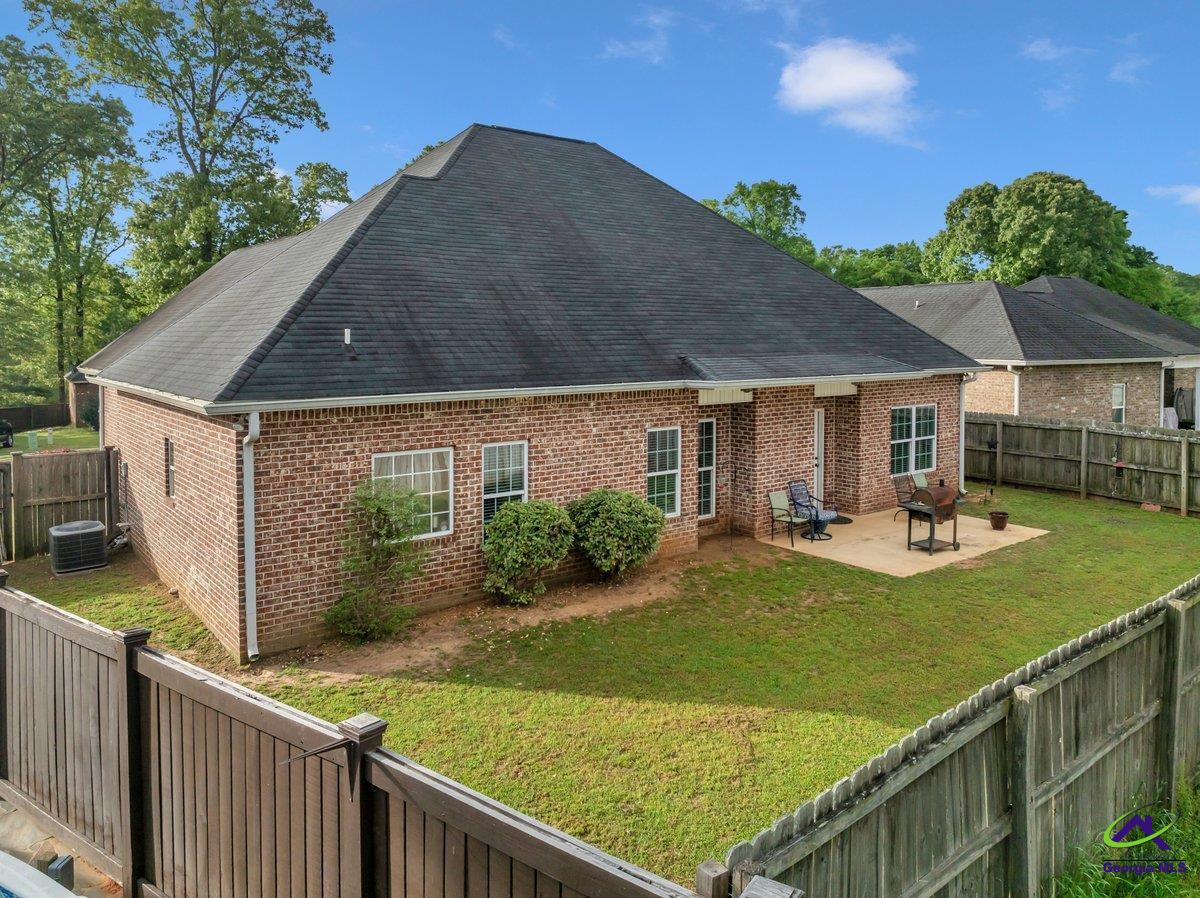 404 Hunts Landing Drive