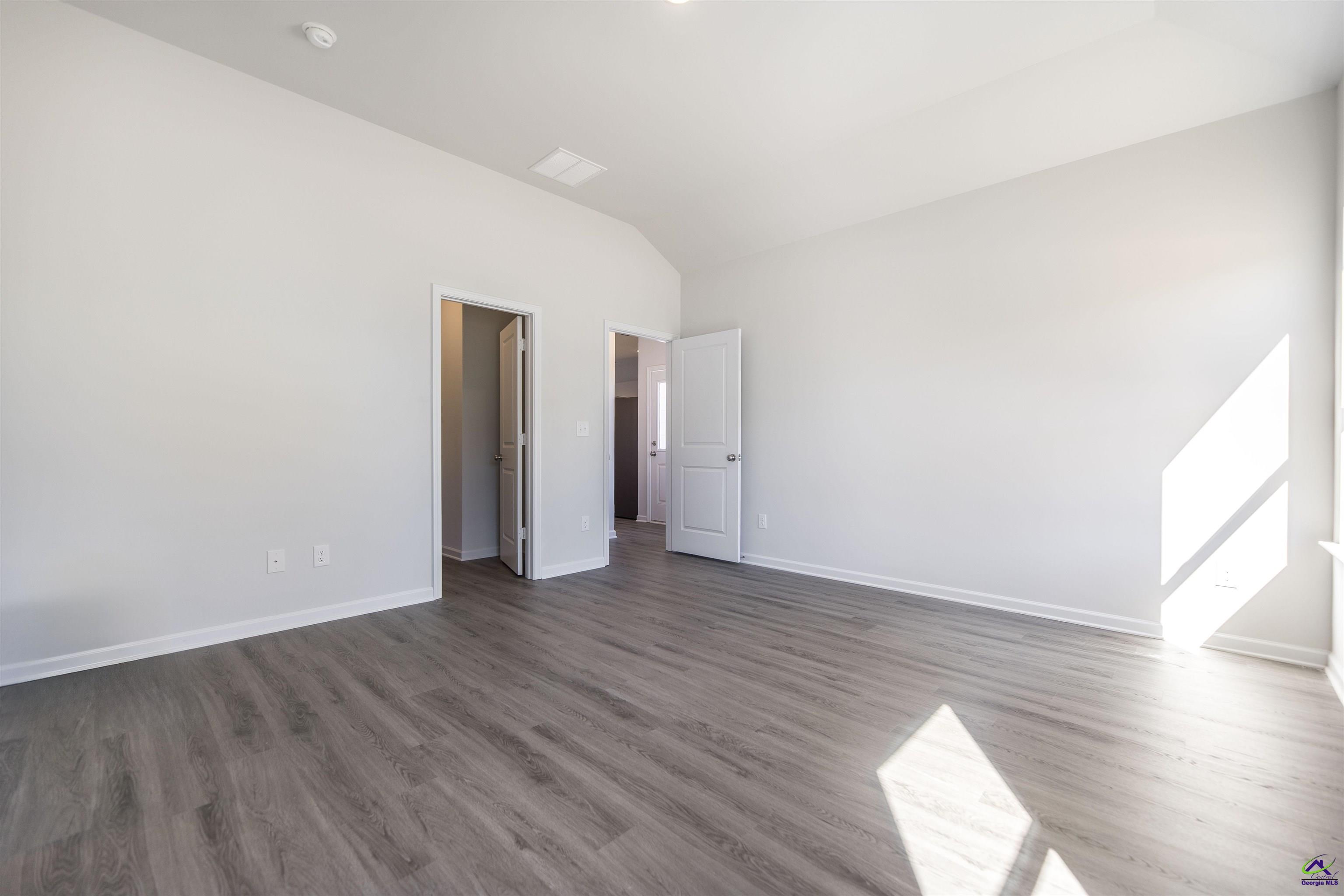 106 Monroe Court