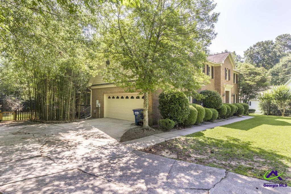 108 Clarendon Court