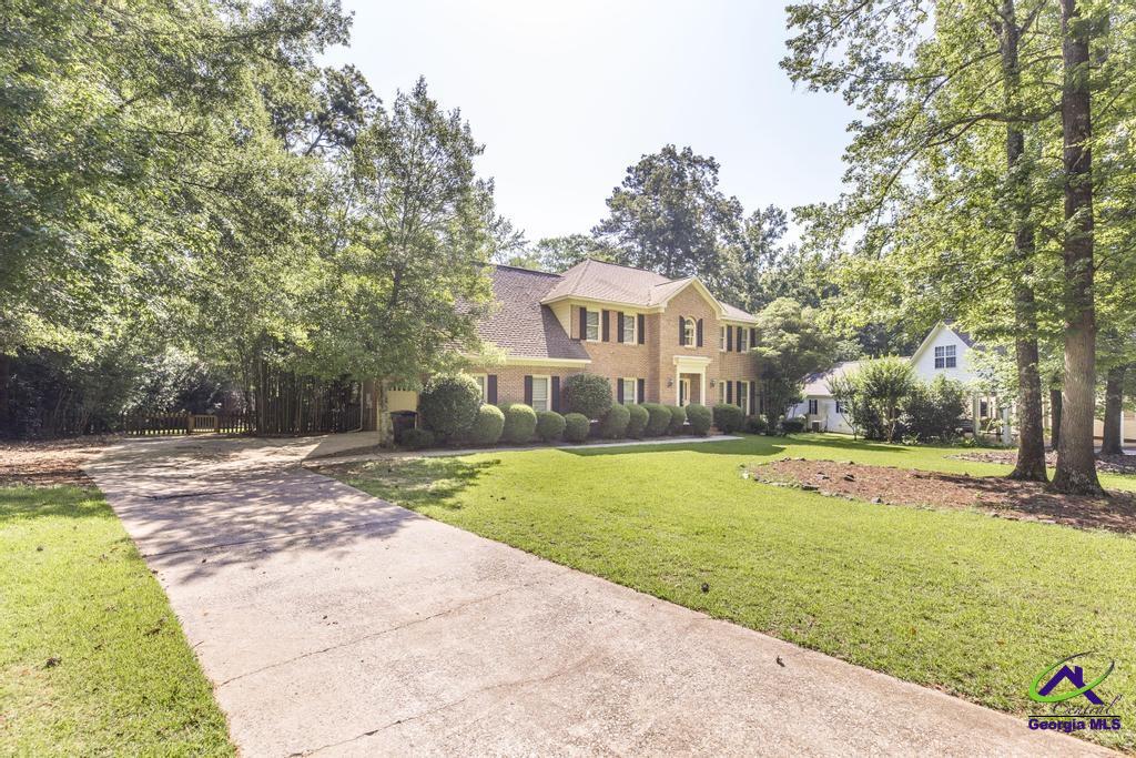 108 Clarendon Court