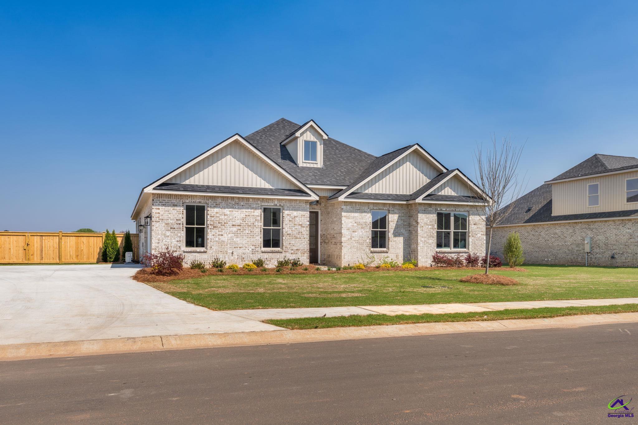 6 Pleasant Oaks Drive