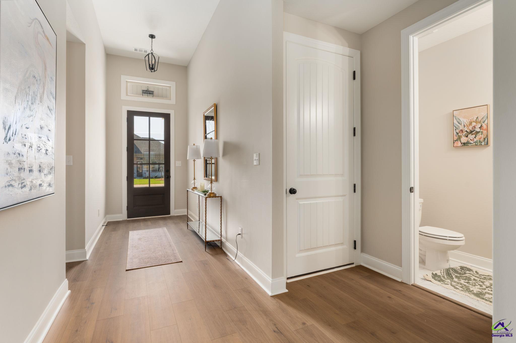 6 Pleasant Oaks Drive