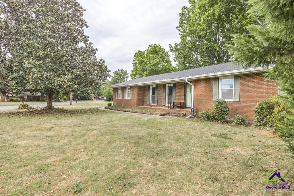 105 Auburn Dr