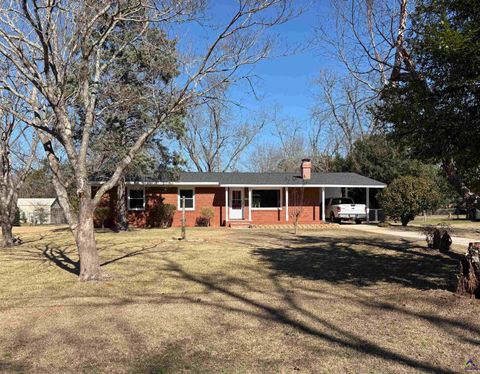 404 Magnolia Street Fort Valley GA 31030