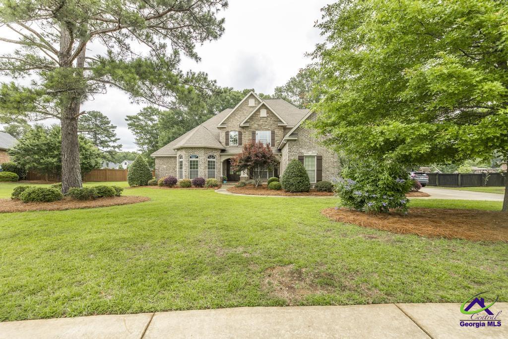 302 Avondale Circle