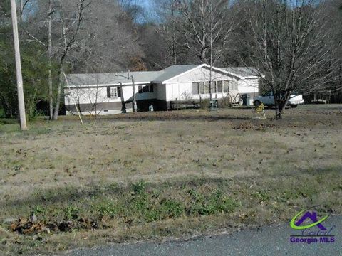 36 Spruce Ln SE Other GA 30121