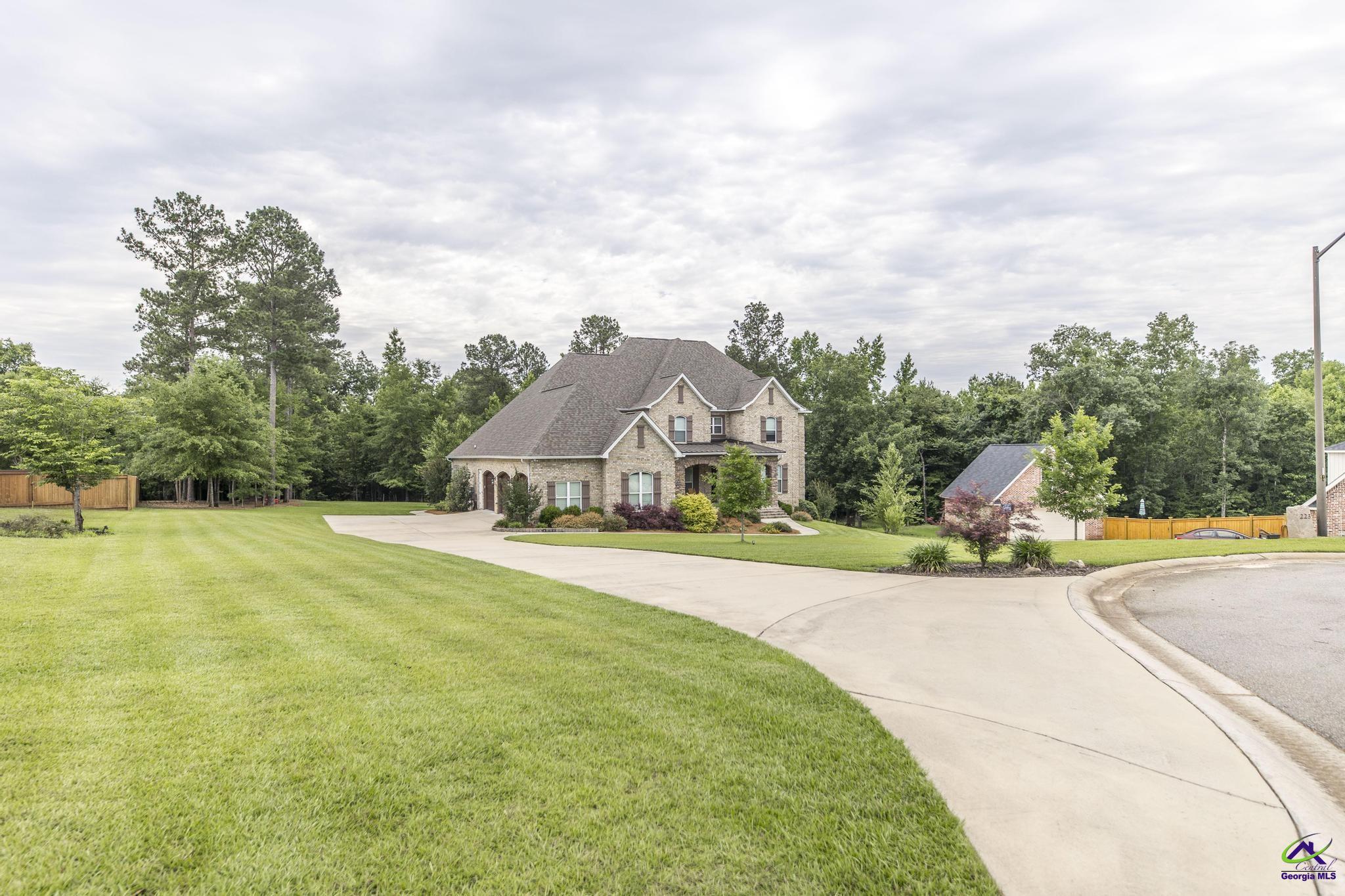 223 Yale Circle