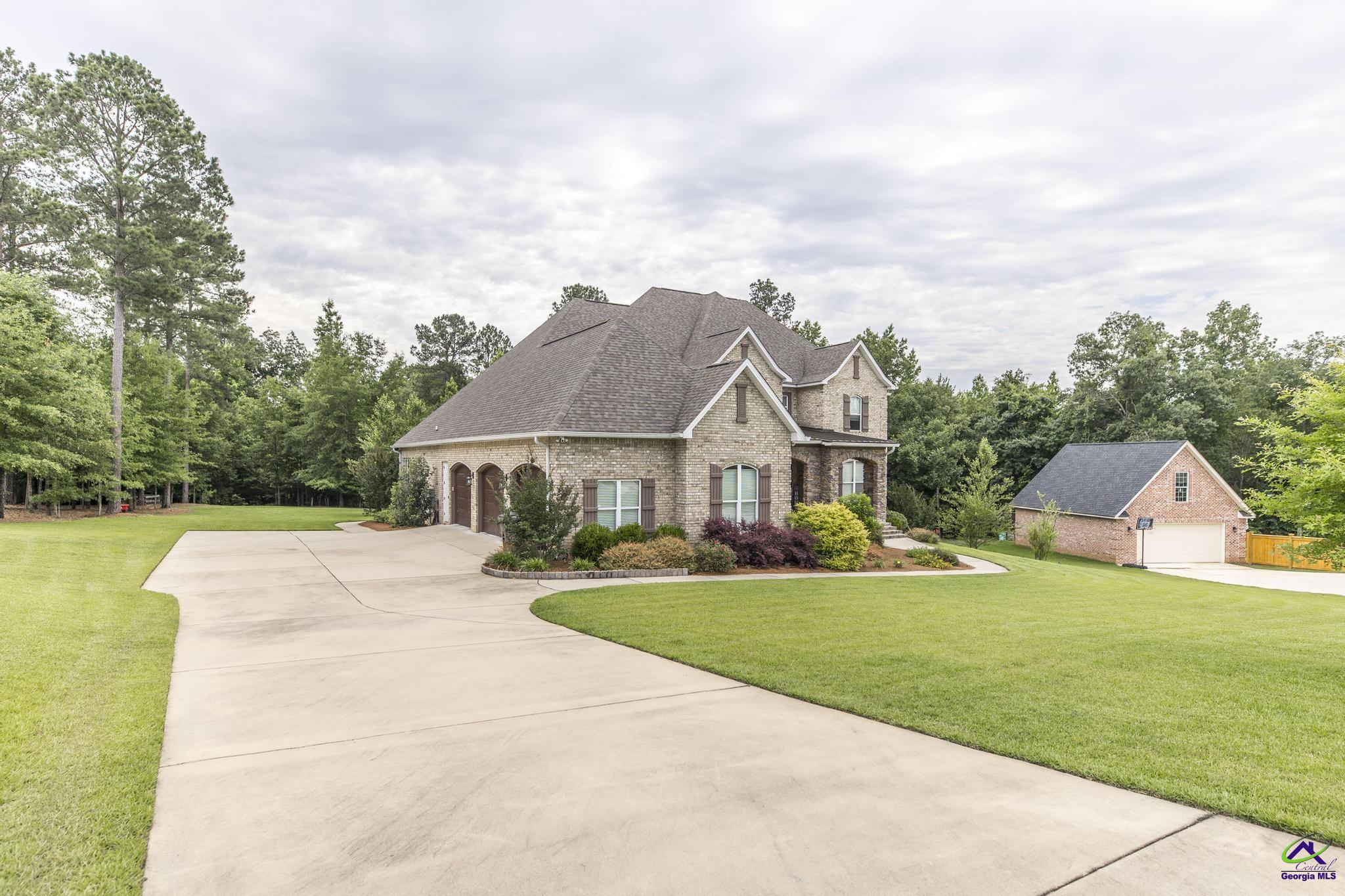 223 Yale Circle