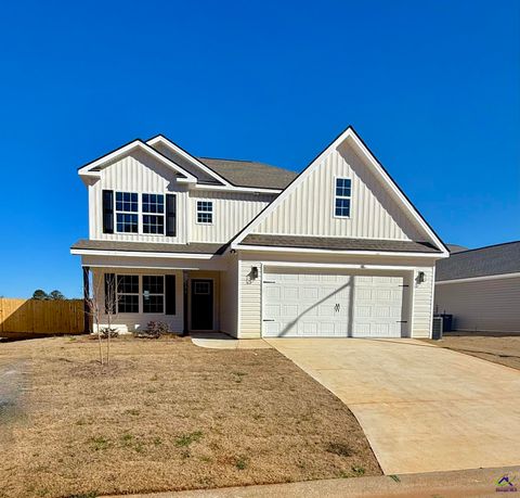 206 Sutton Dr. Perry GA 31069