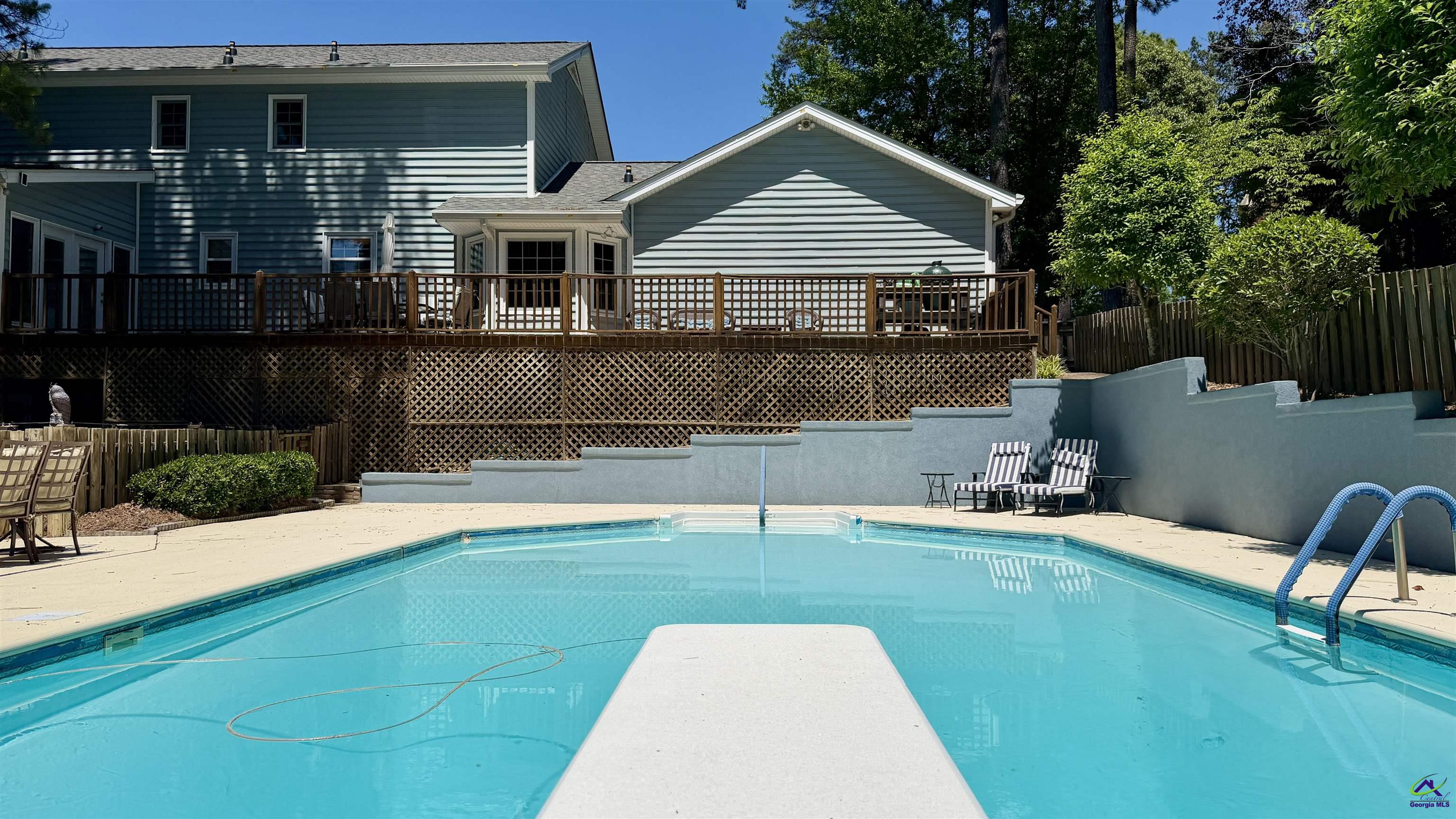 107 Lakewood Drive