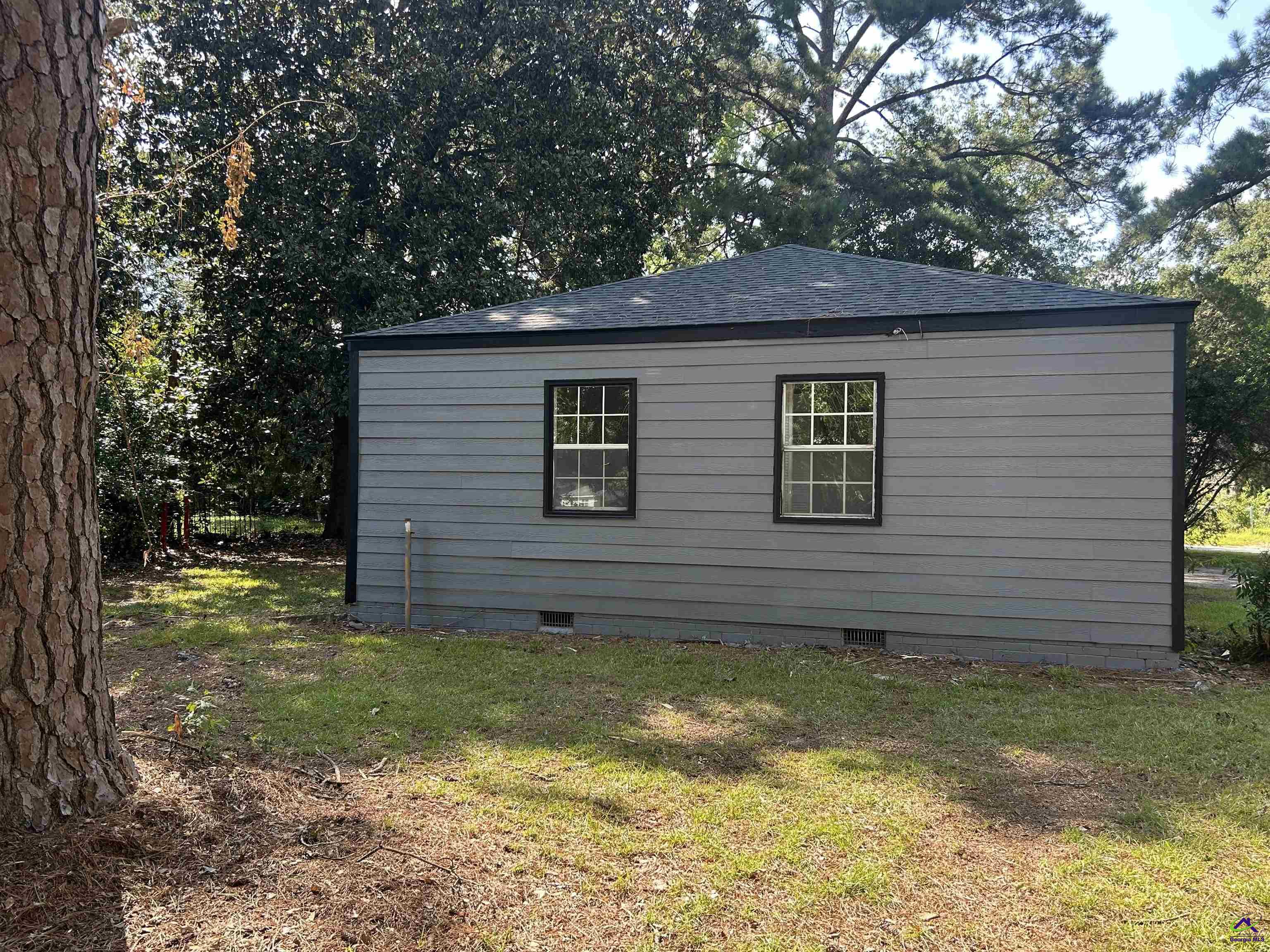 102 Camellia Circle