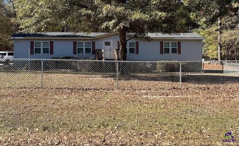 465 Red Oak Drive Fort Valley GA 31030