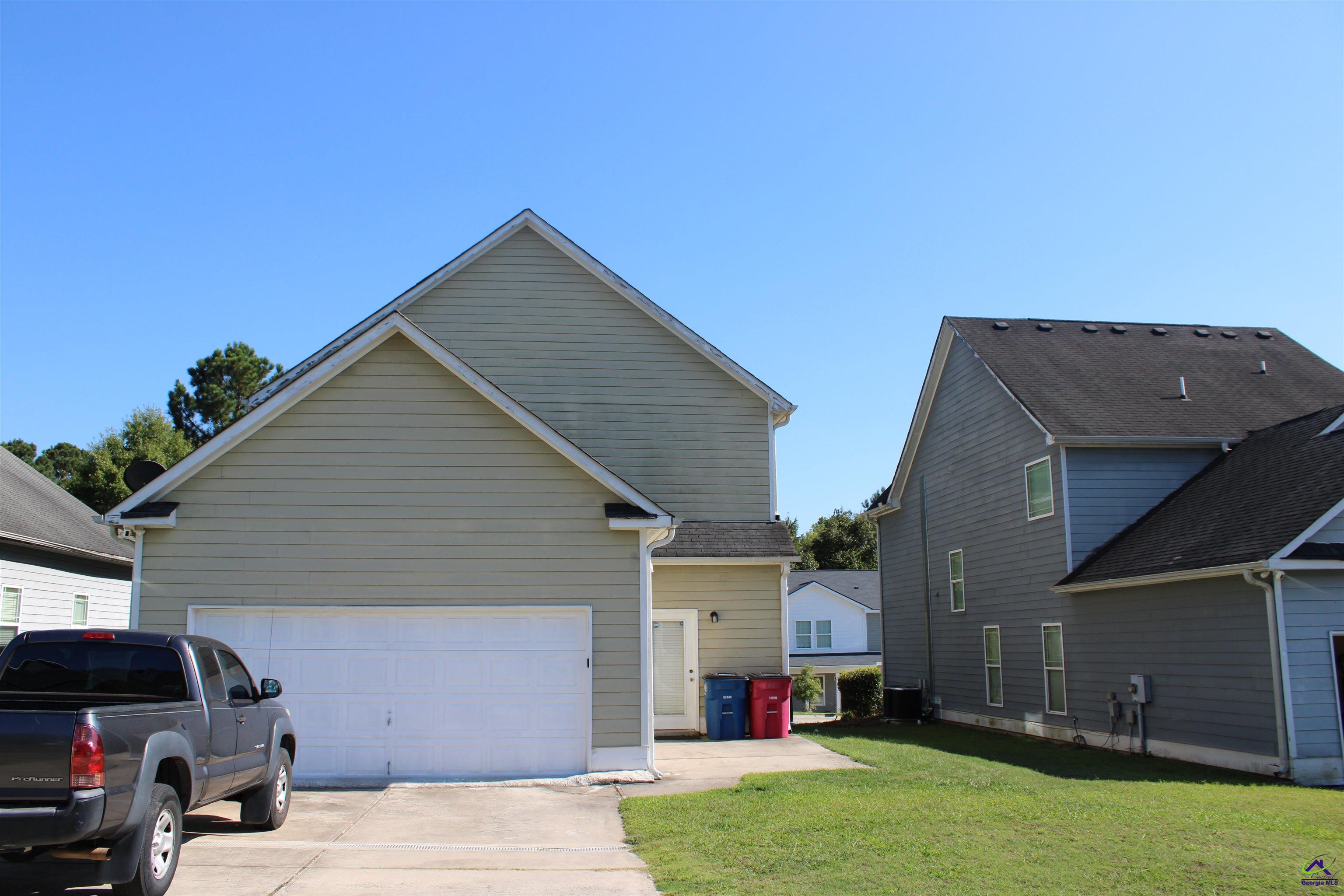 631 Ivy Brook Way