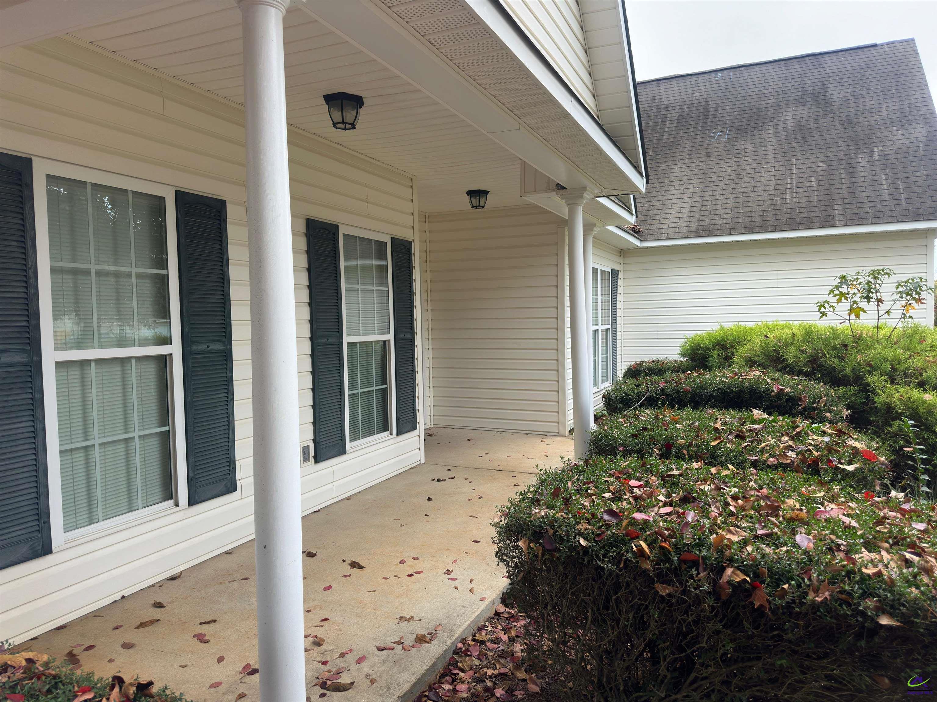 101 Crystal Ridge Cir