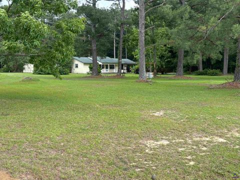 174 Cabero Road Hawkinsville GA 31036