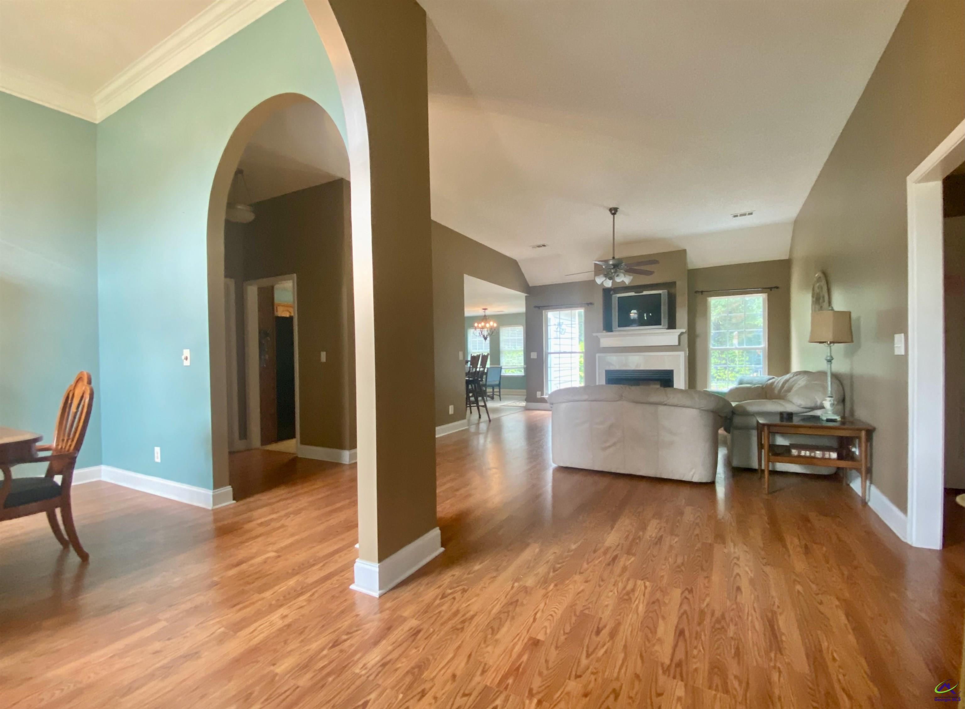 124 Lake Lillian Drive