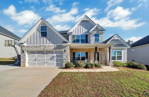 438 Newport Avenue Kathleen GA 31047