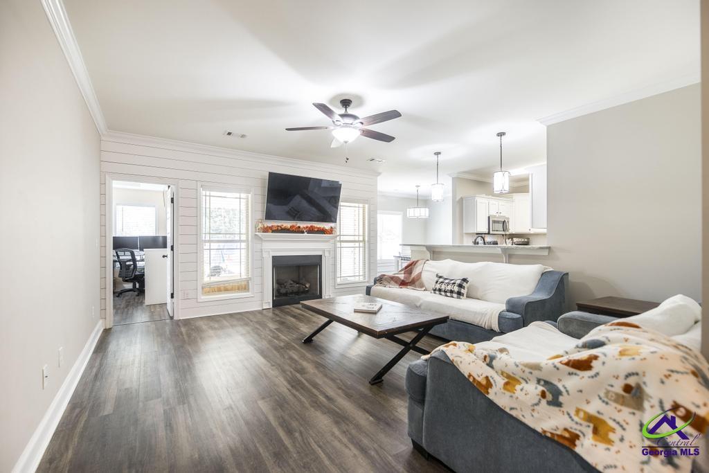 120 Hawks Ridge
