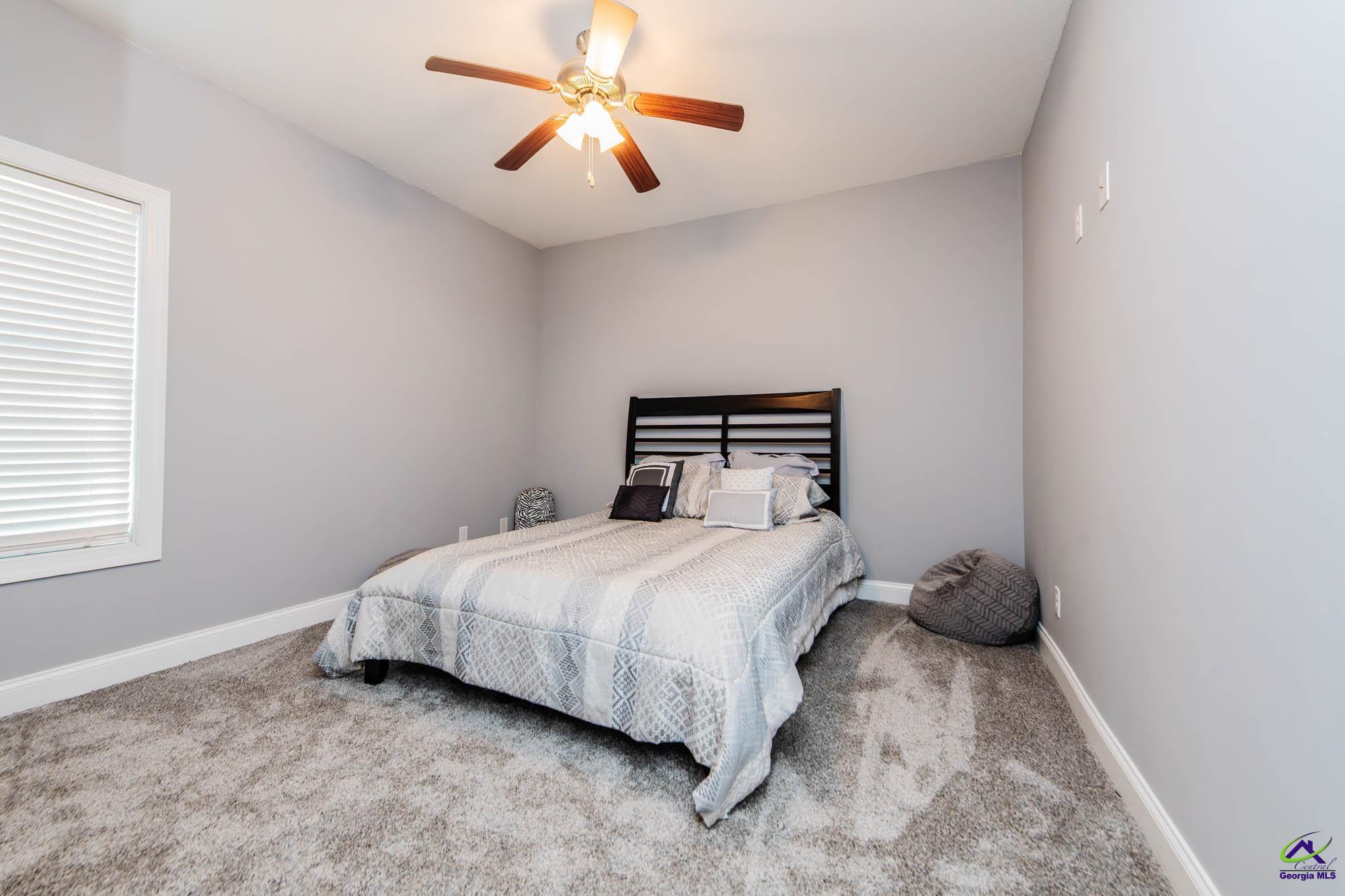 1499 Leverett Rd