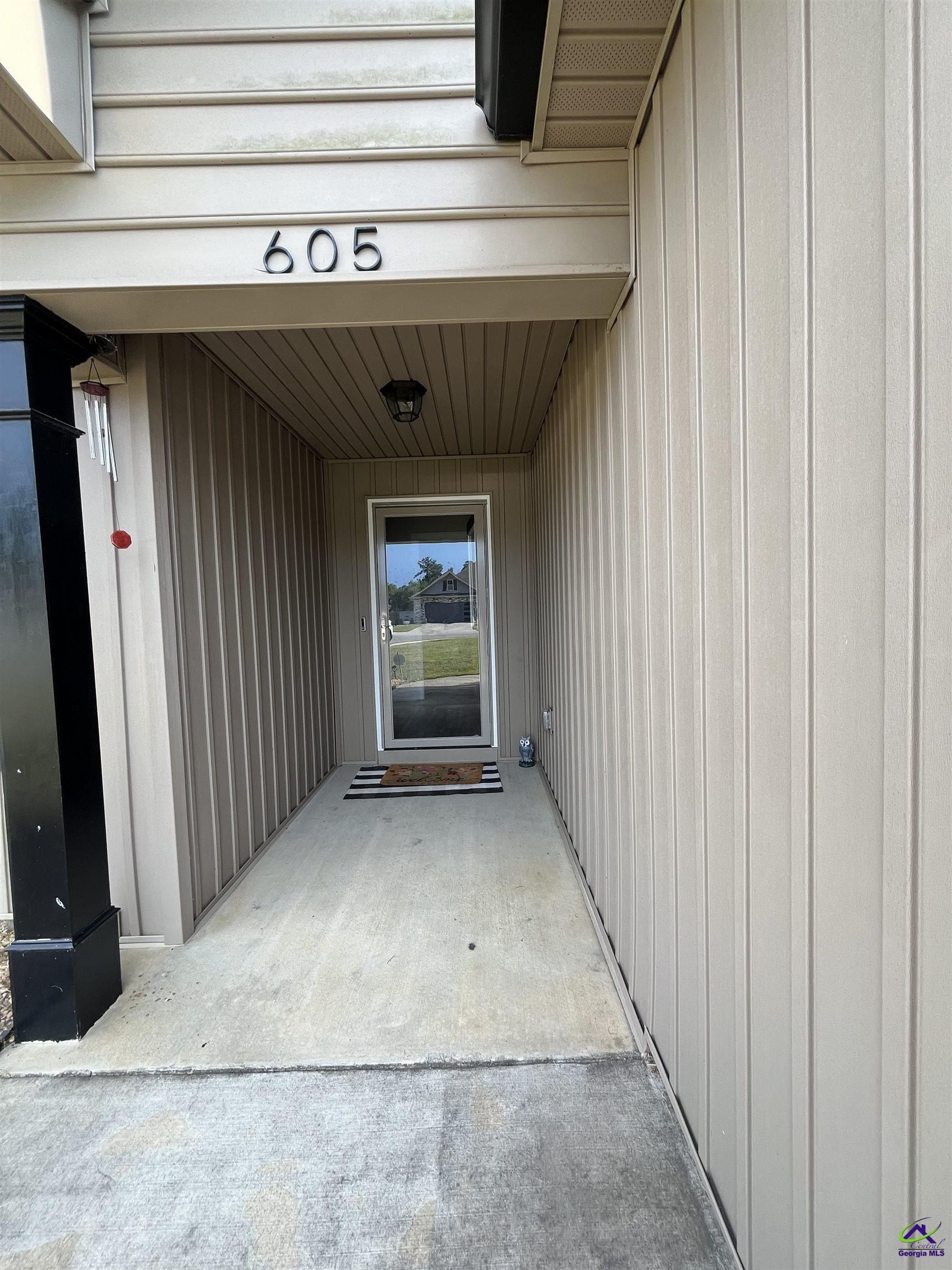 605 Charlestown Way