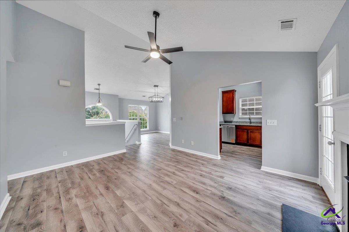 105 Browning Pointe