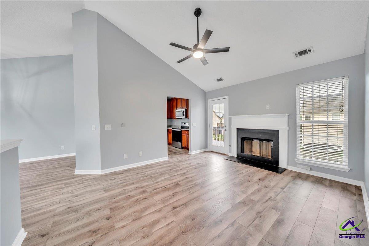 105 Browning Pointe