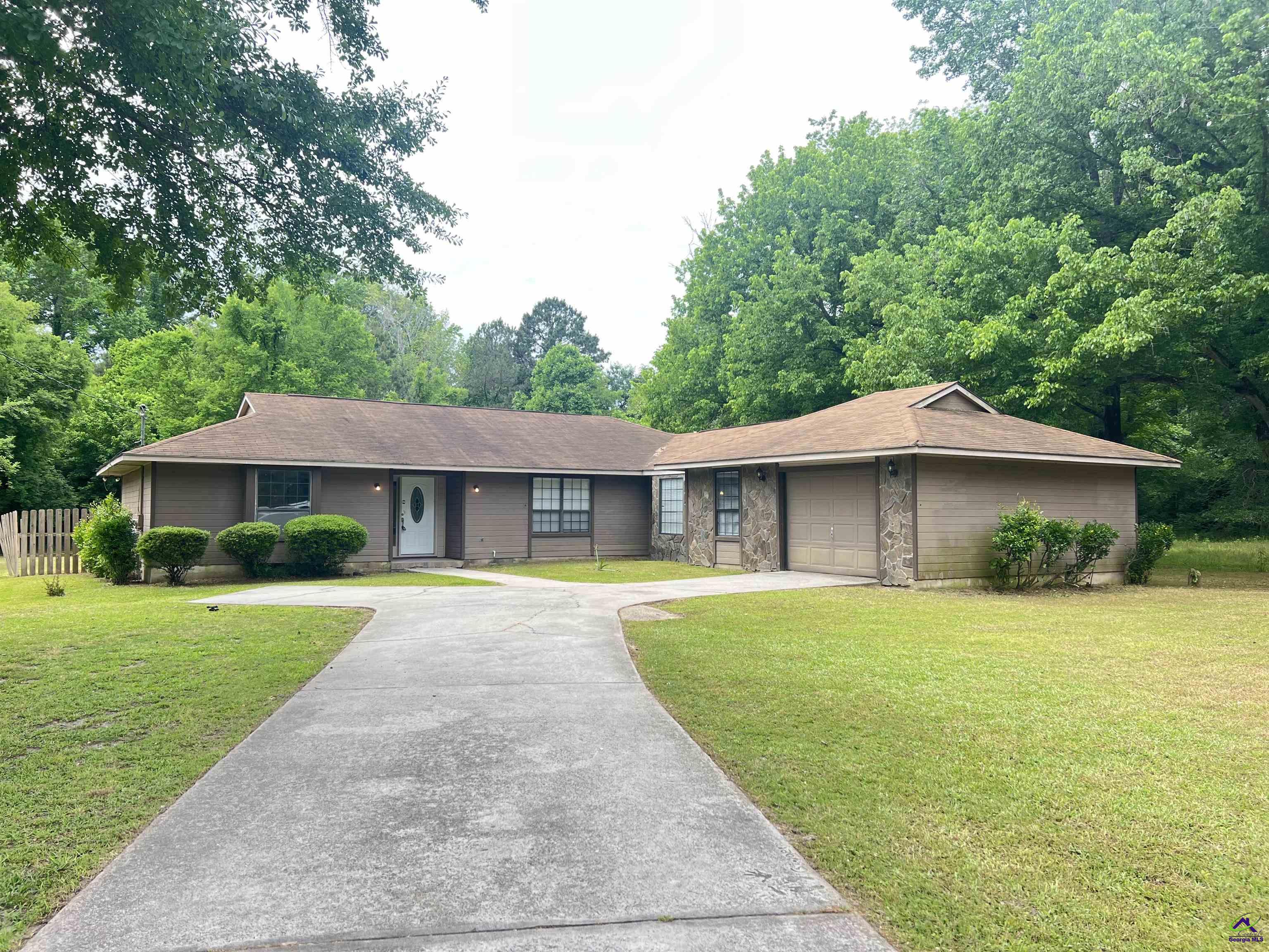 313 Kirkwood Circle