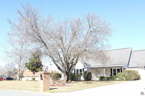 511 Greenview Court Bonaire GA 31005