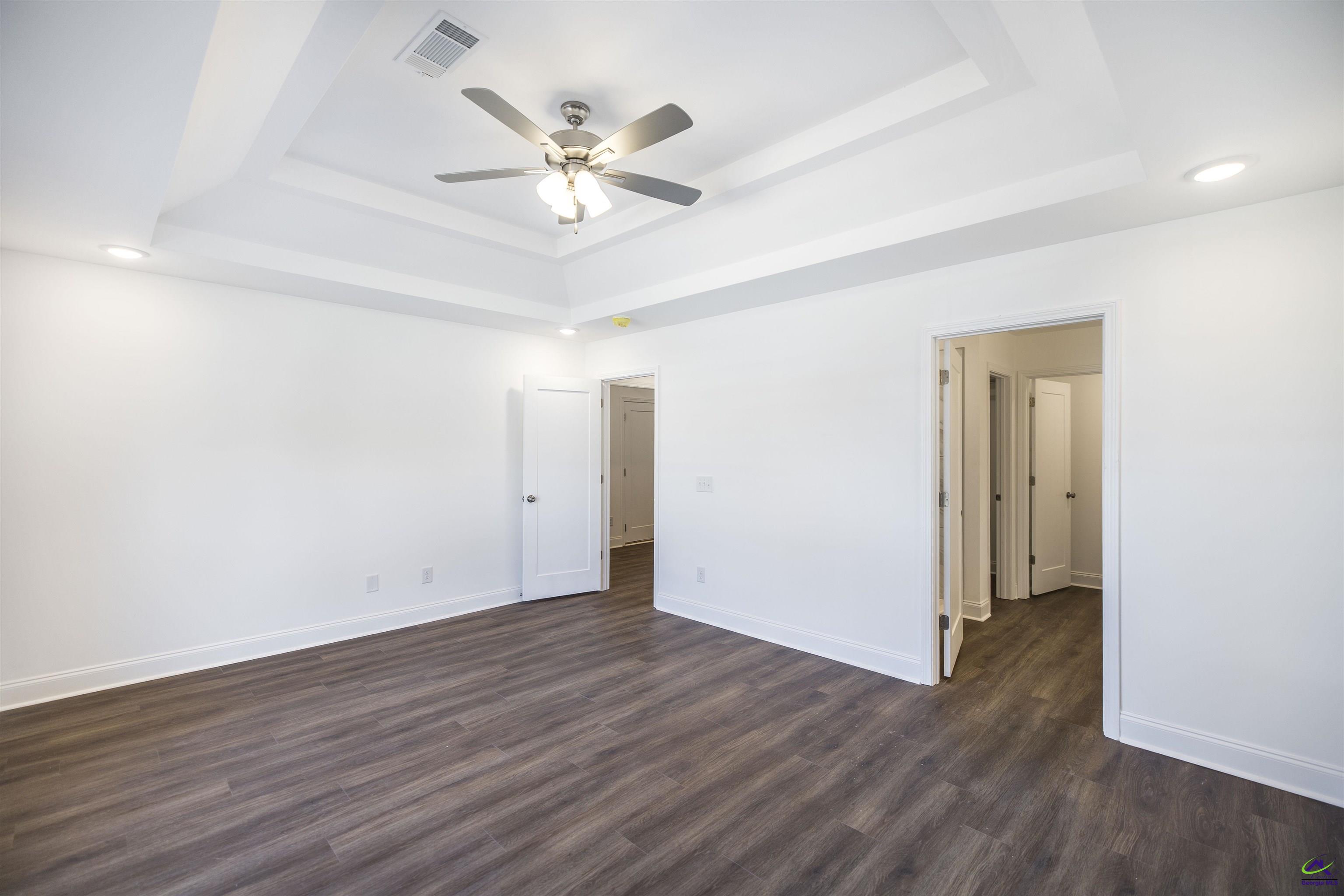 200 Collins Estate Avenue