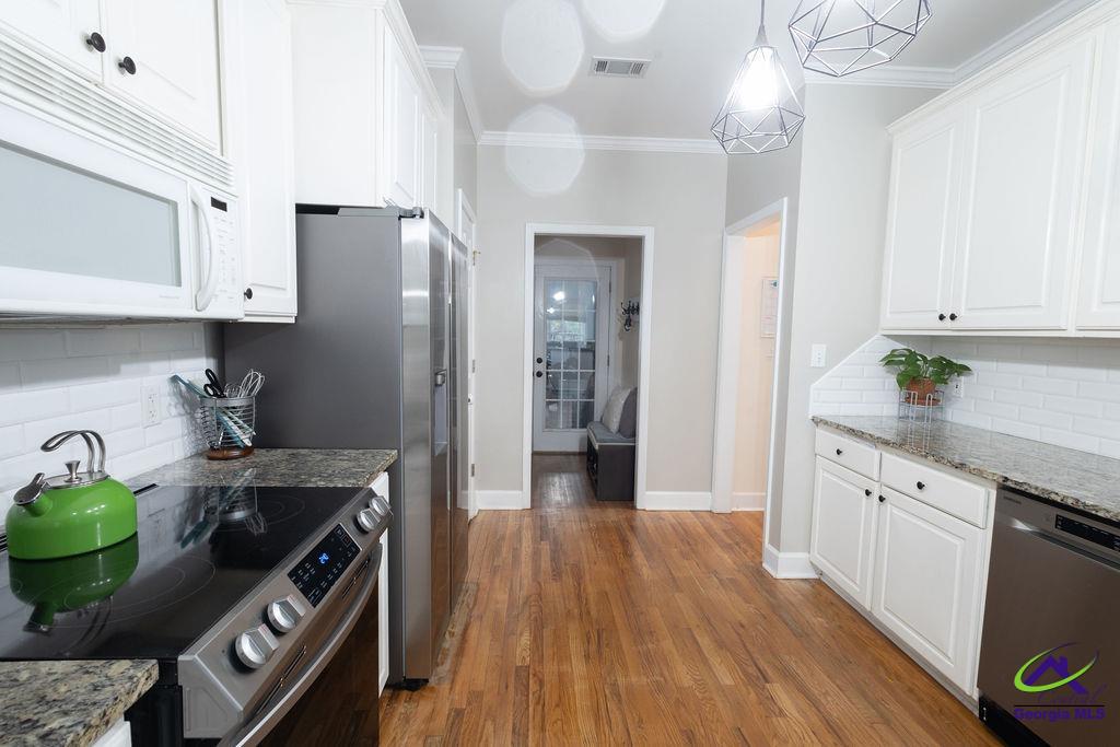 204 Sailwind Court