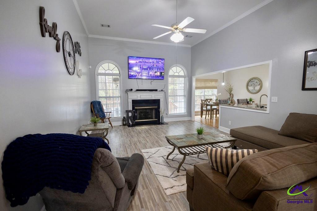 204 Sailwind Court
